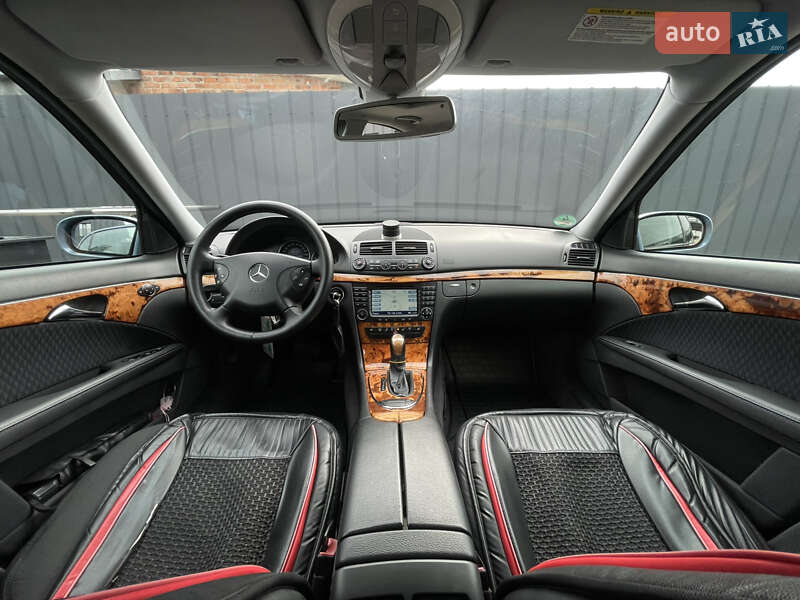 Седан Mercedes-Benz E-Class 2005 в Луцке