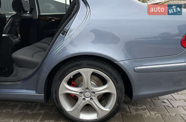 Седан Mercedes-Benz E-Class 2005 в 