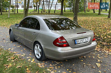Седан Mercedes-Benz E-Class 2004 в 