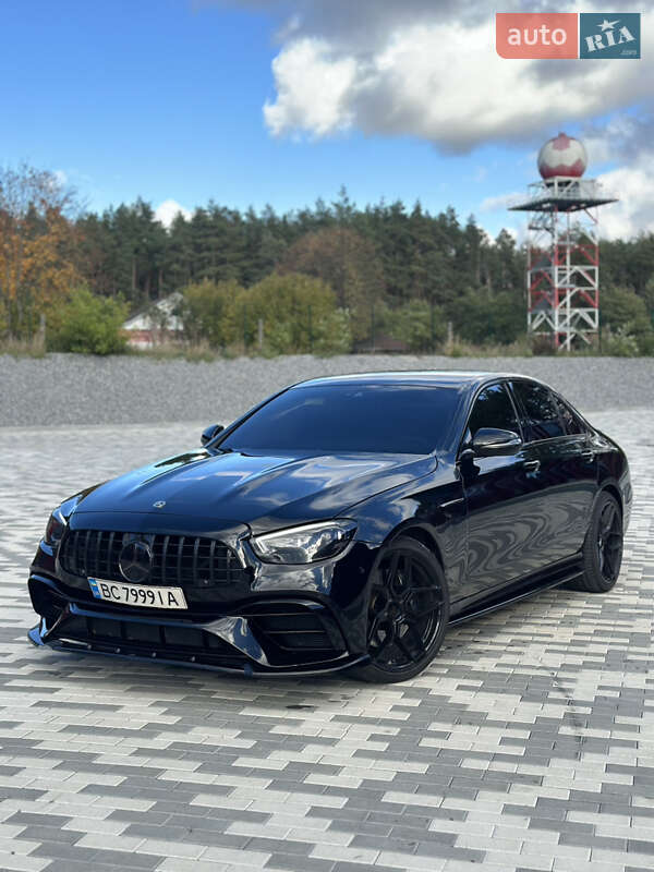 Седан Mercedes-Benz E-Class 2016 в Львове