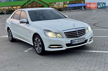 Седан Mercedes-Benz E-Class 2011 в 