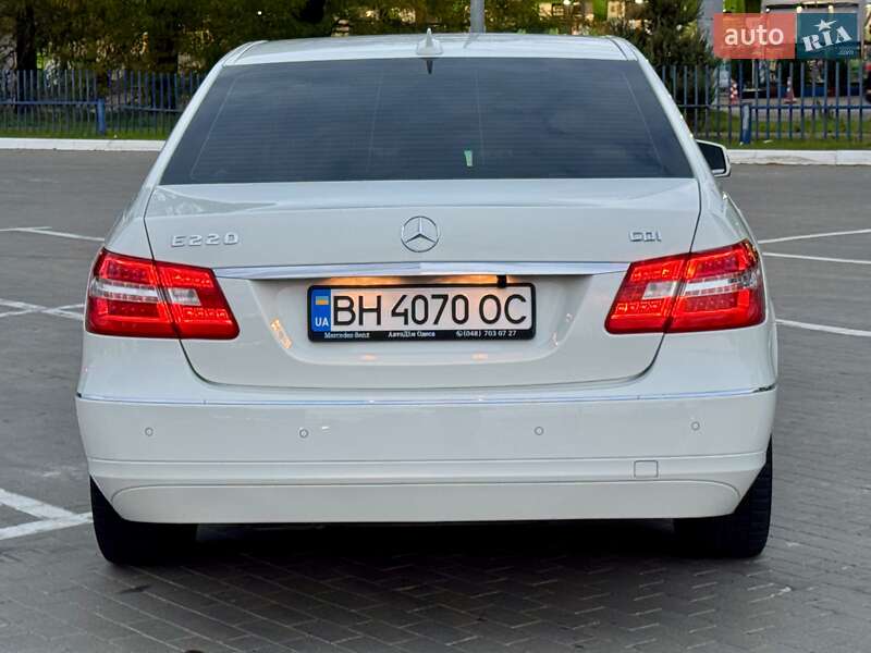 Седан Mercedes-Benz E-Class 2011 в Одессе