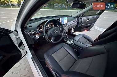 Седан Mercedes-Benz E-Class 2011 в 