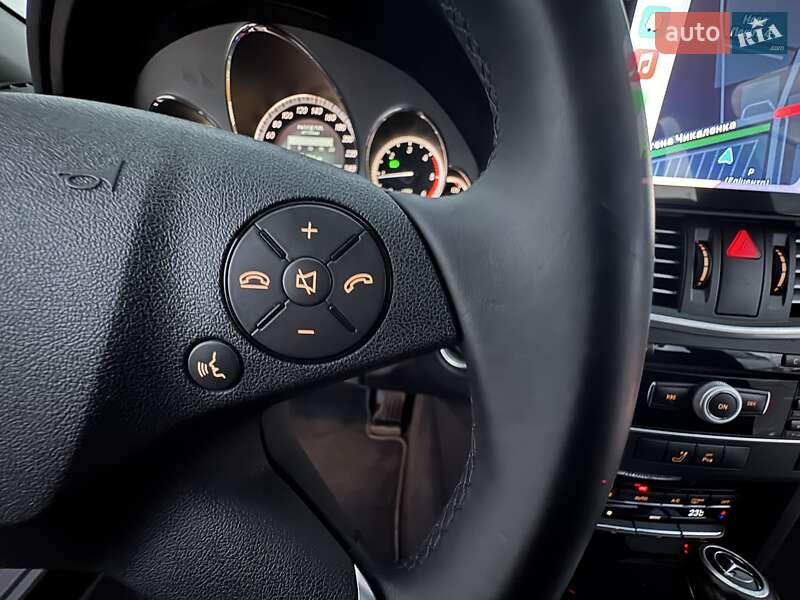 Седан Mercedes-Benz E-Class 2011 в Одессе