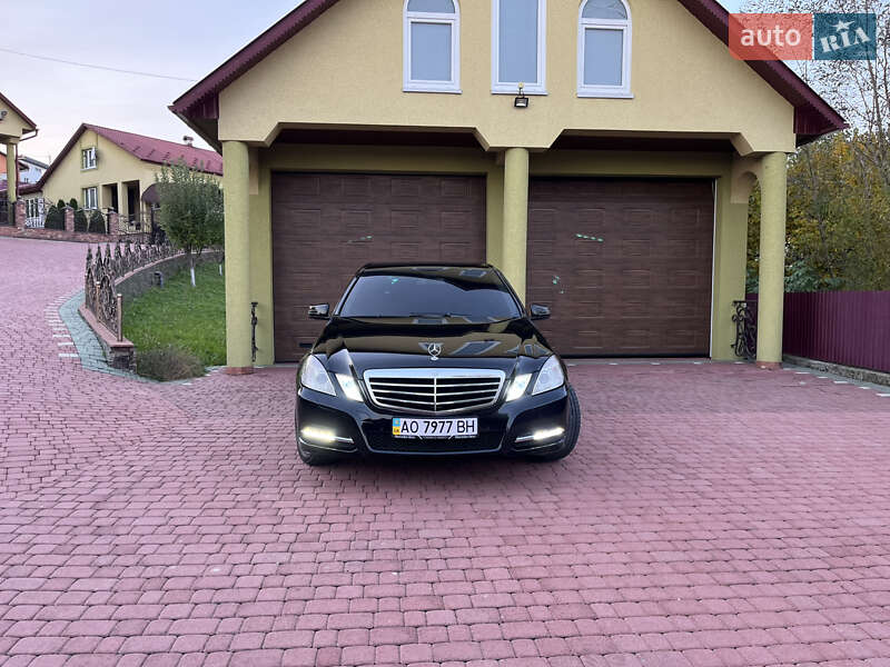 Седан Mercedes-Benz E-Class 2012 в Тячеве фото 28 Седан Mercedes-Benz E-Class 2012 в Тячеве