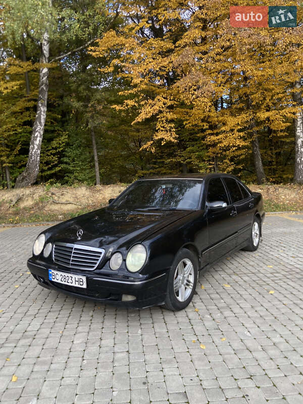 Седан Mercedes-Benz E-Class 2000 в Ивано-Франковске
