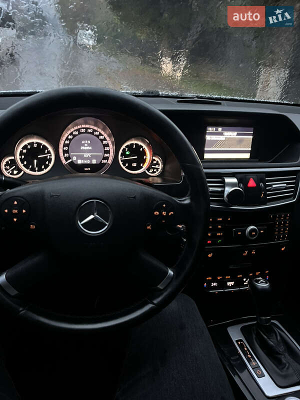 Універсал Mercedes-Benz E-Class 2010 в Рахові фото 18 Універсал Mercedes-Benz E-Class 2010 в Рахові