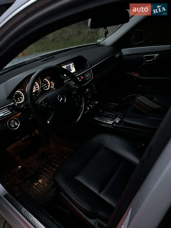 Універсал Mercedes-Benz E-Class 2010 в Рахові фото 28 Універсал Mercedes-Benz E-Class 2010 в Рахові