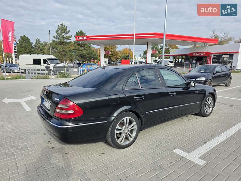 Седан Mercedes-Benz E-Class 2004 в Могилев-Подольске фото 7 Седан Mercedes-Benz E-Class 2004 в Могилев-Подольске