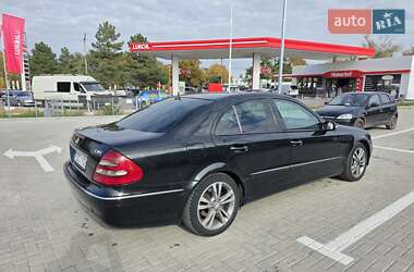 Седан Mercedes-Benz E-Class 2004 в  фото 7 Седан Mercedes-Benz E-Class 2004 в