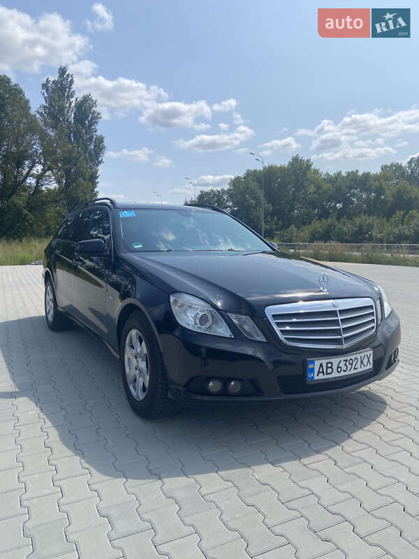 Mercedes-Benz E-Class 2010 Mercedes-Benz E-Class 2010