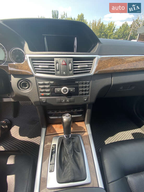 Универсал Mercedes-Benz E-Class 2010 в Виннице
