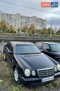 Седан Mercedes-Benz E-Class 1996 в Києві