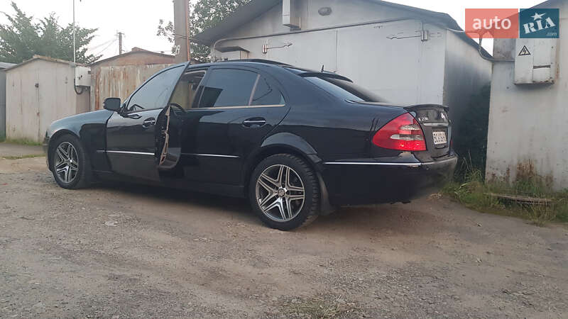 Седан Mercedes-Benz E-Class 2003 в Дрогобыче фото 3 Седан Mercedes-Benz E-Class 2003 в Дрогобыче