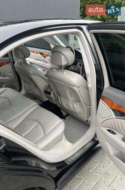 Седан Mercedes-Benz E-Class 2003 в  фото 35 Седан Mercedes-Benz E-Class 2003 в