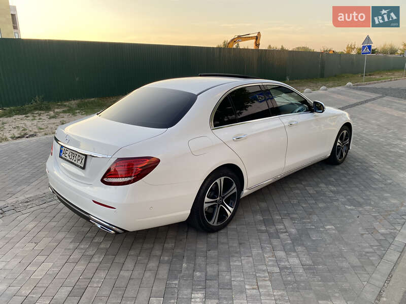 Седан Mercedes-Benz E-Class 2019 в Києві