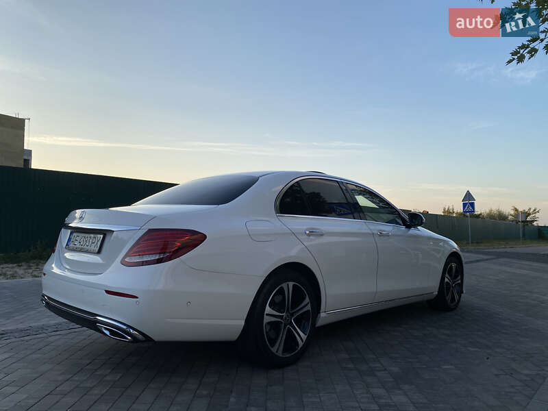 Седан Mercedes-Benz E-Class 2019 в Києві