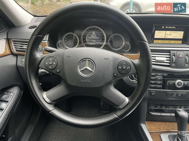 Седан Mercedes-Benz E-Class 2010 в Кременчуге