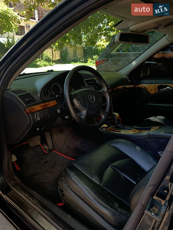 Седан Mercedes-Benz E-Class 2002 в Одесі