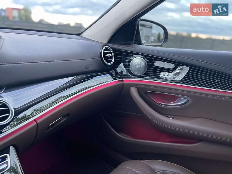 Седан Mercedes-Benz E-Class 2016 в Мукачево фото 39 Седан Mercedes-Benz E-Class 2016 в Мукачево