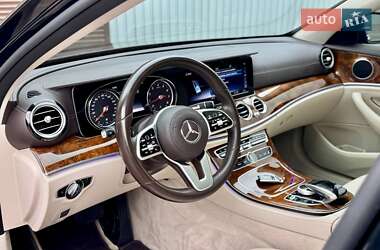 Седан Mercedes-Benz E-Class 2020 в 