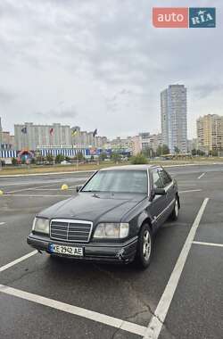 Седан Mercedes-Benz E-Class 1993 в Киеве
