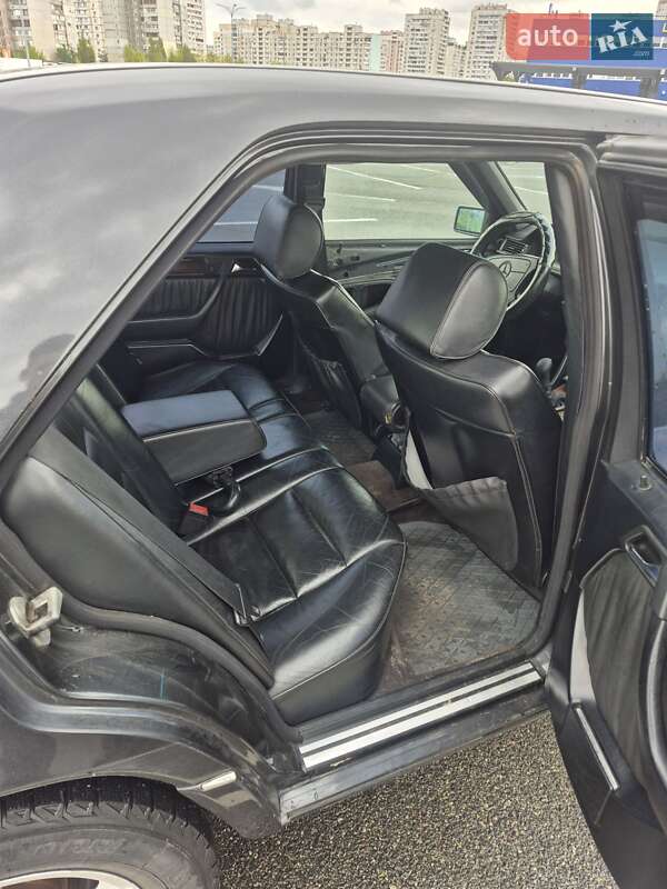 Седан Mercedes-Benz E-Class 1993 в Києві фото 19 Седан Mercedes-Benz E-Class 1993 в Києві