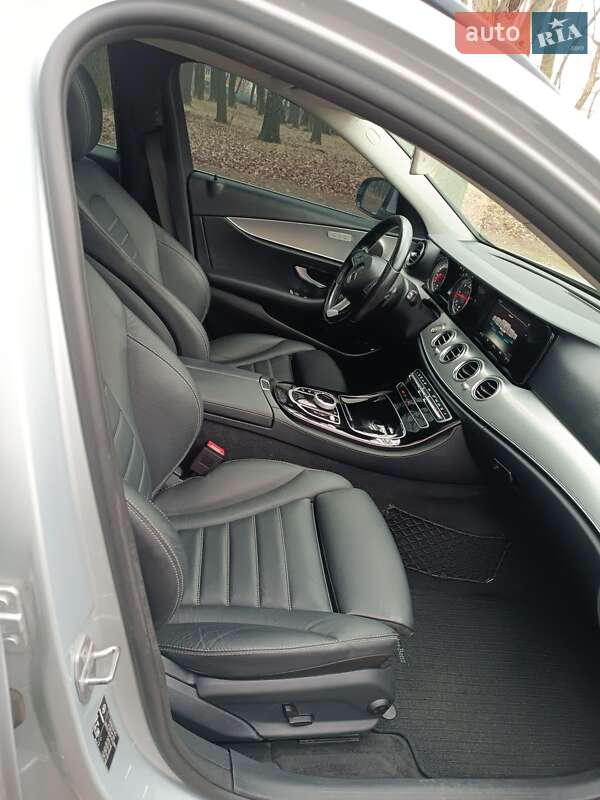 Універсал Mercedes-Benz E-Class 2016 в Чернівцях фото 2 Універсал Mercedes-Benz E-Class 2016 в Чернівцях