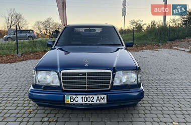 Седан Mercedes-Benz E-Class 1989 в 