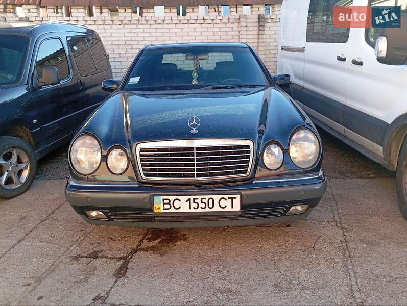 Mercedes-Benz E-Class 1999