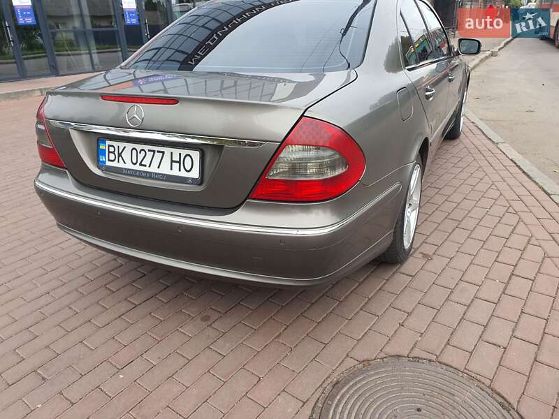 Седан Mercedes-Benz E-Class 2006 в Рівному фото 20 Седан Mercedes-Benz E-Class 2006 в Рівному
