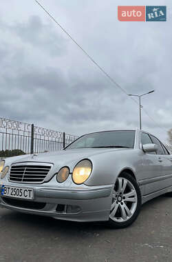 Седан Mercedes-Benz E-Class 2001 в Киеве