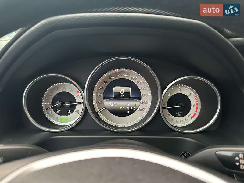 Седан Mercedes-Benz E-Class 2015 в Киеве фото 48 Седан Mercedes-Benz E-Class 2015 в Киеве