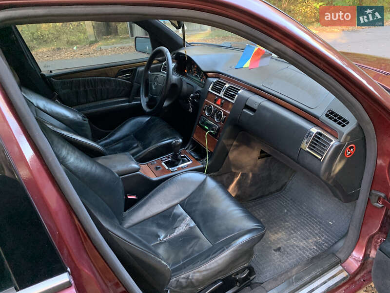 Седан Mercedes-Benz E-Class 1996 в Ківерцях фото 12 Седан Mercedes-Benz E-Class 1996 в Ківерцях