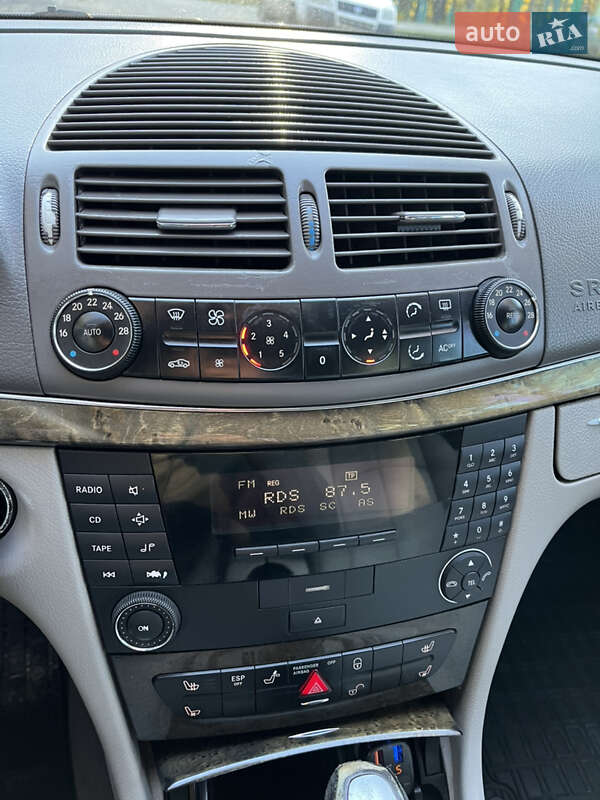 Седан Mercedes-Benz E-Class 2003 в Черновцах фото 29 Седан Mercedes-Benz E-Class 2003 в Черновцах