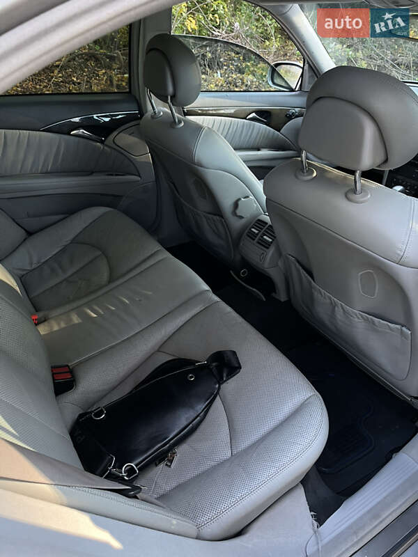 Седан Mercedes-Benz E-Class 2003 в Черновцах фото 35 Седан Mercedes-Benz E-Class 2003 в Черновцах