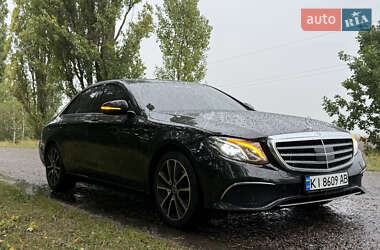 Седан Mercedes-Benz E-Class 2017 в 