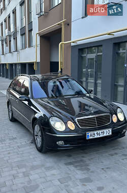 Универсал Mercedes-Benz E-Class 2003 в  фото 50 Универсал Mercedes-Benz E-Class 2003 в