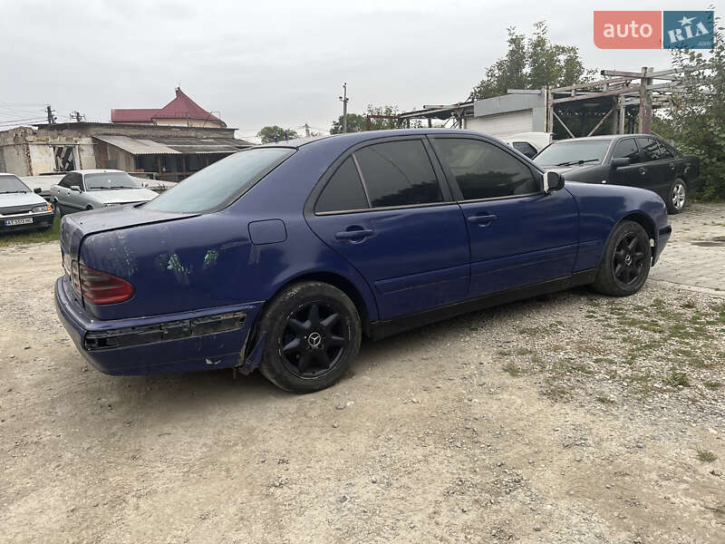 Седан Mercedes-Benz E-Class 2000 в Городенке фото 10 Седан Mercedes-Benz E-Class 2000 в Городенке