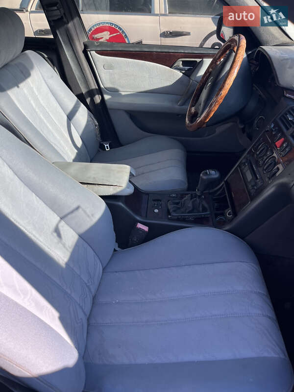 Седан Mercedes-Benz E-Class 2000 в Городенке фото 17 Седан Mercedes-Benz E-Class 2000 в Городенке