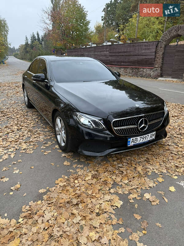 Седан Mercedes-Benz E-Class 2016 в Виннице