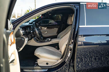 Седан Mercedes-Benz E-Class 2016 в  фото 18 Седан Mercedes-Benz E-Class 2016 в