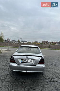Седан Mercedes-Benz E-Class 2004 в 