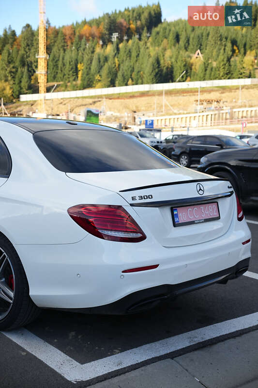 Седан Mercedes-Benz E-Class 2018 в Тернополе фото 52 Седан Mercedes-Benz E-Class 2018 в Тернополе