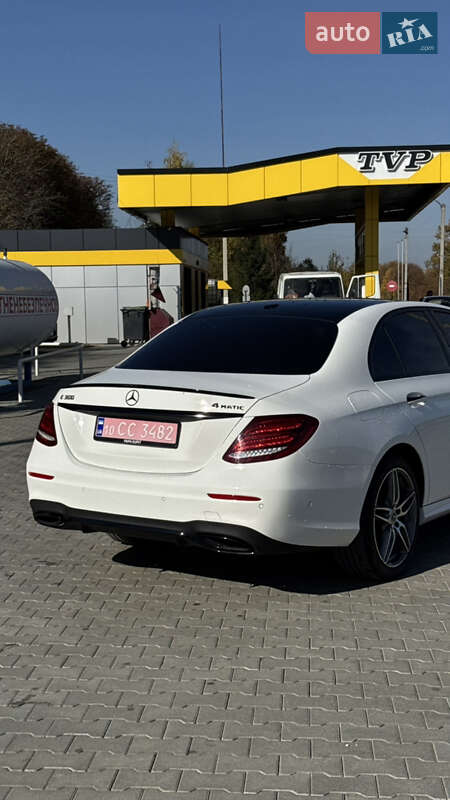 Седан Mercedes-Benz E-Class 2018 в Тернополе фото 93 Седан Mercedes-Benz E-Class 2018 в Тернополе