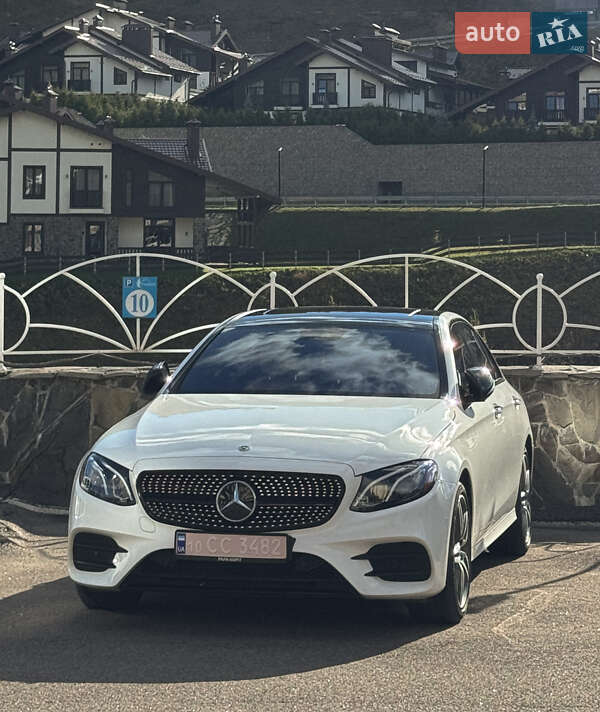 Седан Mercedes-Benz E-Class 2018 в Тернополе фото Седан Mercedes-Benz E-Class 2018 в Тернополе