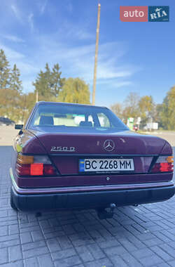 Седан Mercedes-Benz E-Class 1990 в 