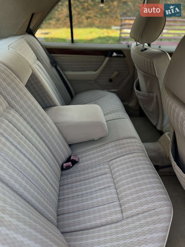 Седан Mercedes-Benz E-Class 1990 в Тернополе фото 8 Седан Mercedes-Benz E-Class 1990 в Тернополе