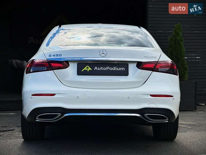 Седан Mercedes-Benz E-Class 2022 в Киеве