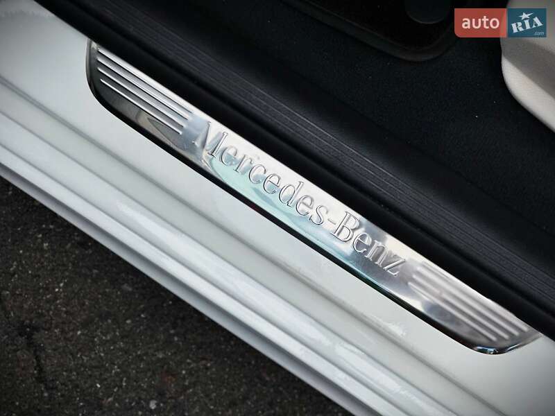 Седан Mercedes-Benz E-Class 2022 в Киеве